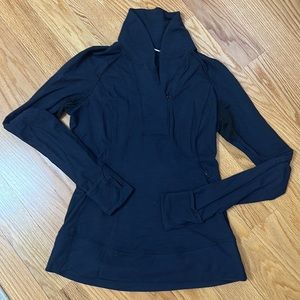 Lululemon navy blue pullover size 8
